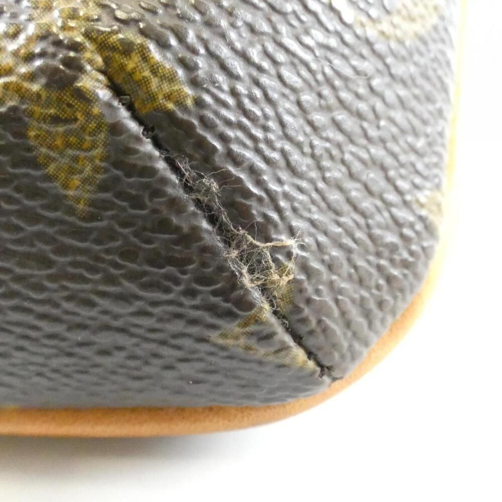 Louis Vuitton Clutch