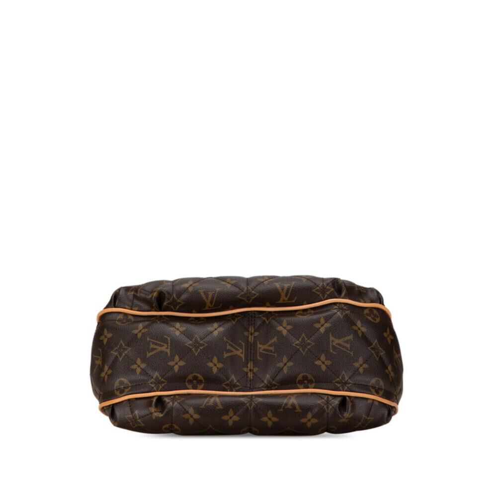 Louis Vuitton Shoulder Bags