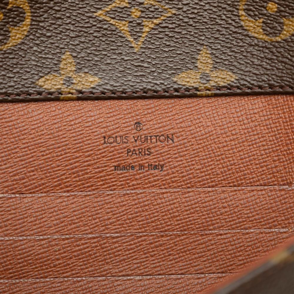 Louis Vuitton Clutch
