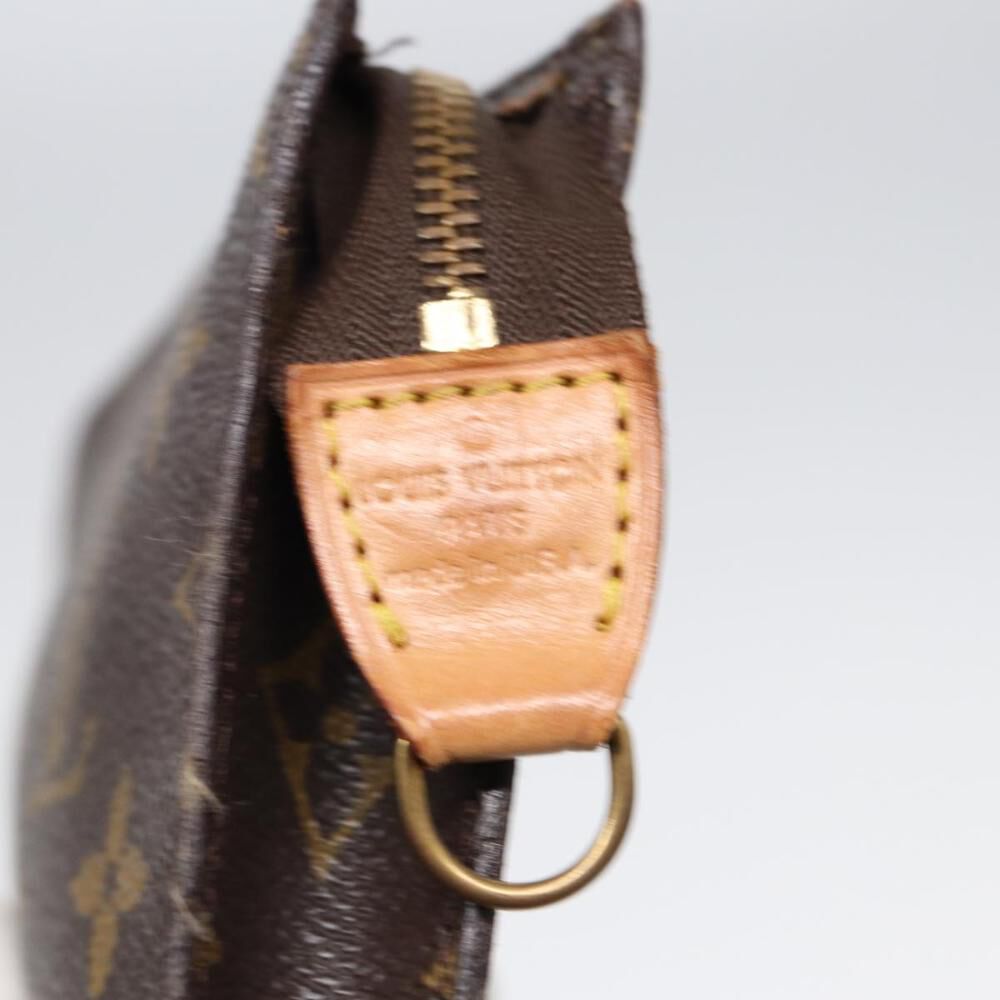 Louis Vuitton Pouch