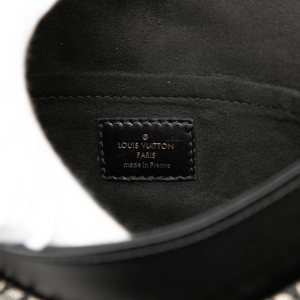 Louis Vuitton Saumur
