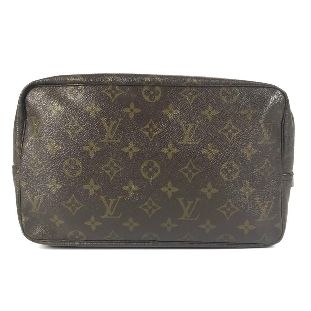 Louis Vuitton Clutch