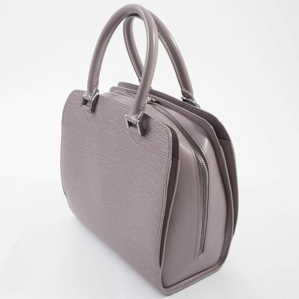 Louis Vuitton Pont Neuf
