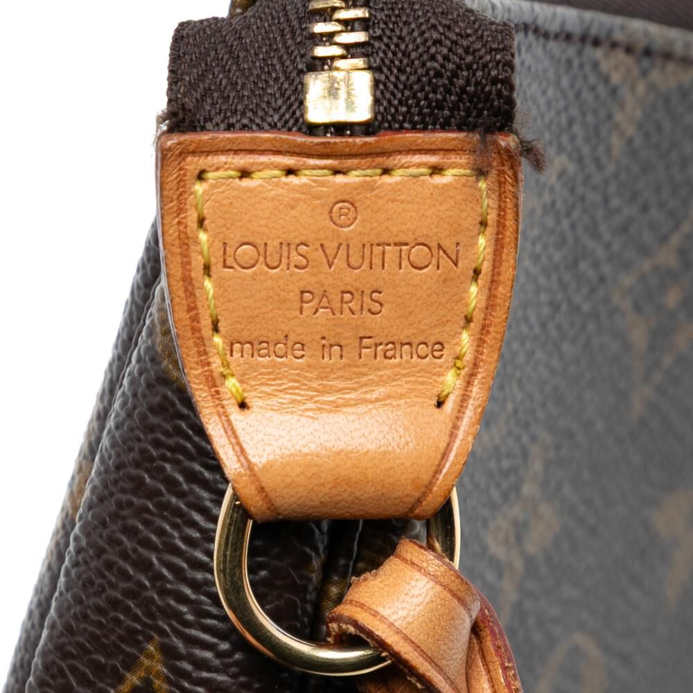 Louis Vuitton Pochette Accessoires