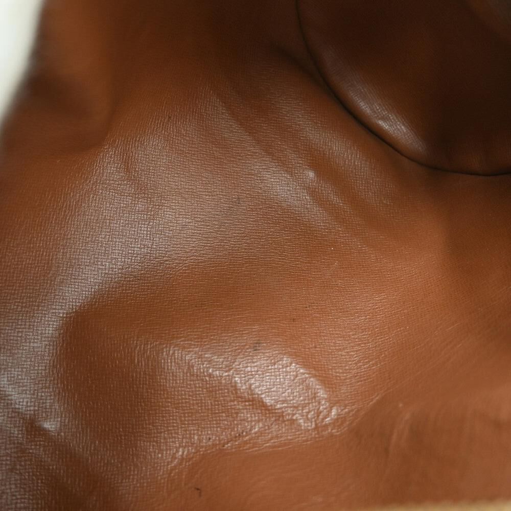 Louis Vuitton Papillon