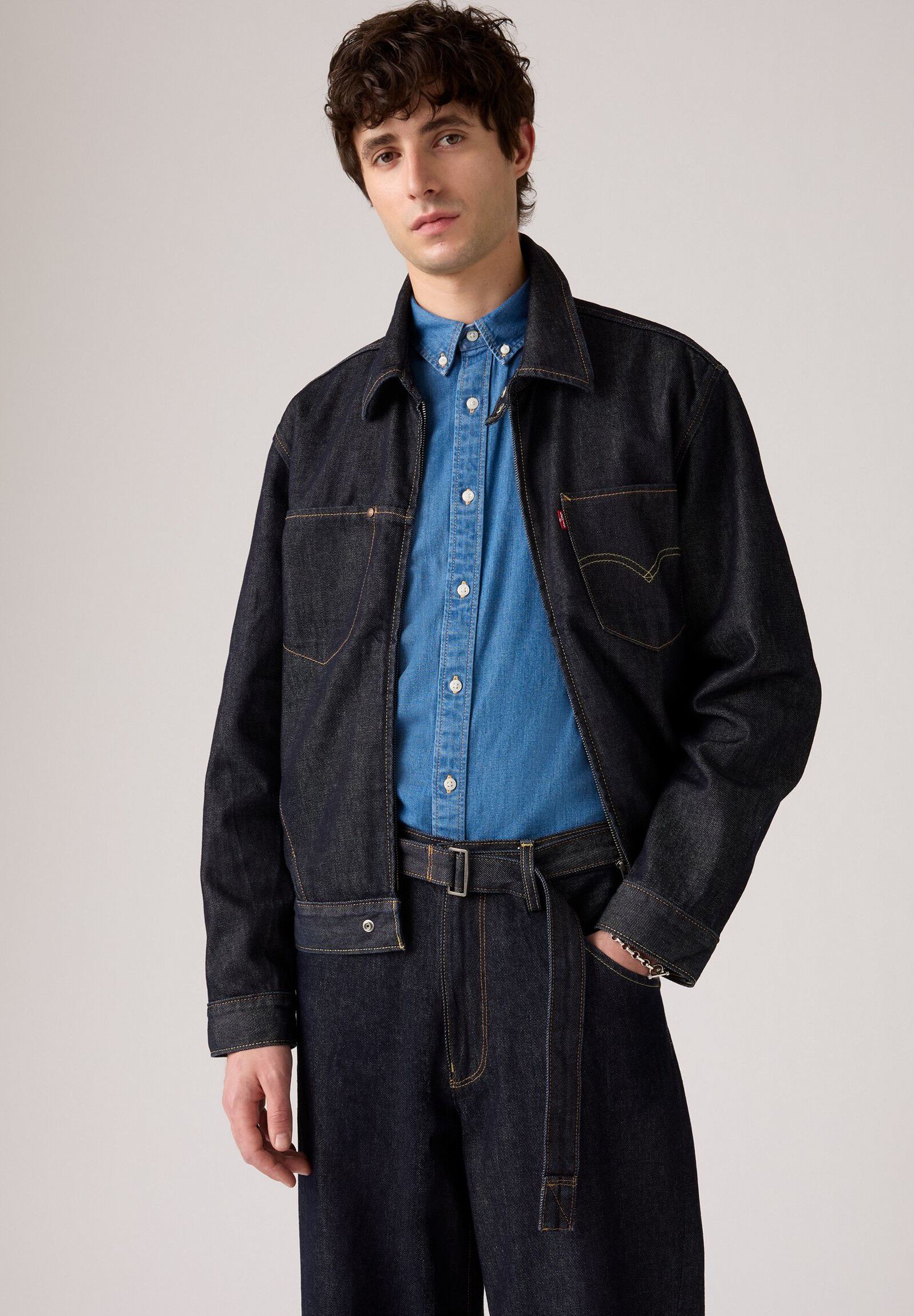 TWISTED BAGGY WIDE TWIST AND S