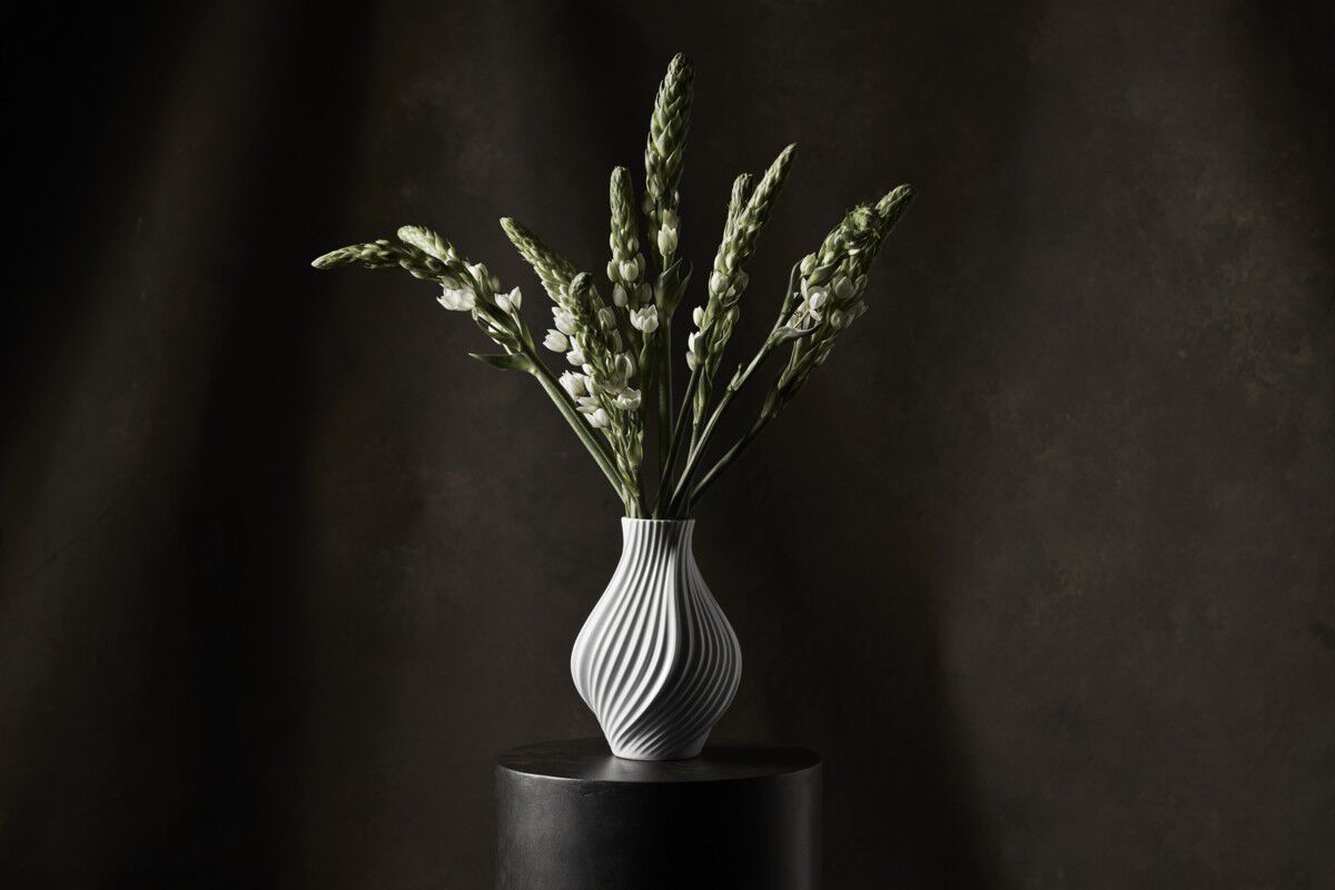 Twist Vase H18 cm hvid porcel&aelig;n