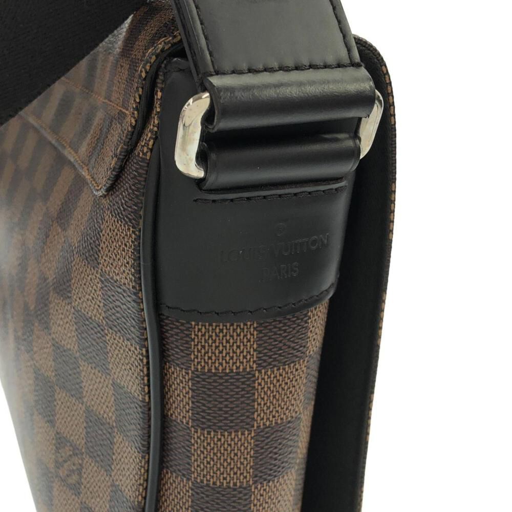 Louis Vuitton District