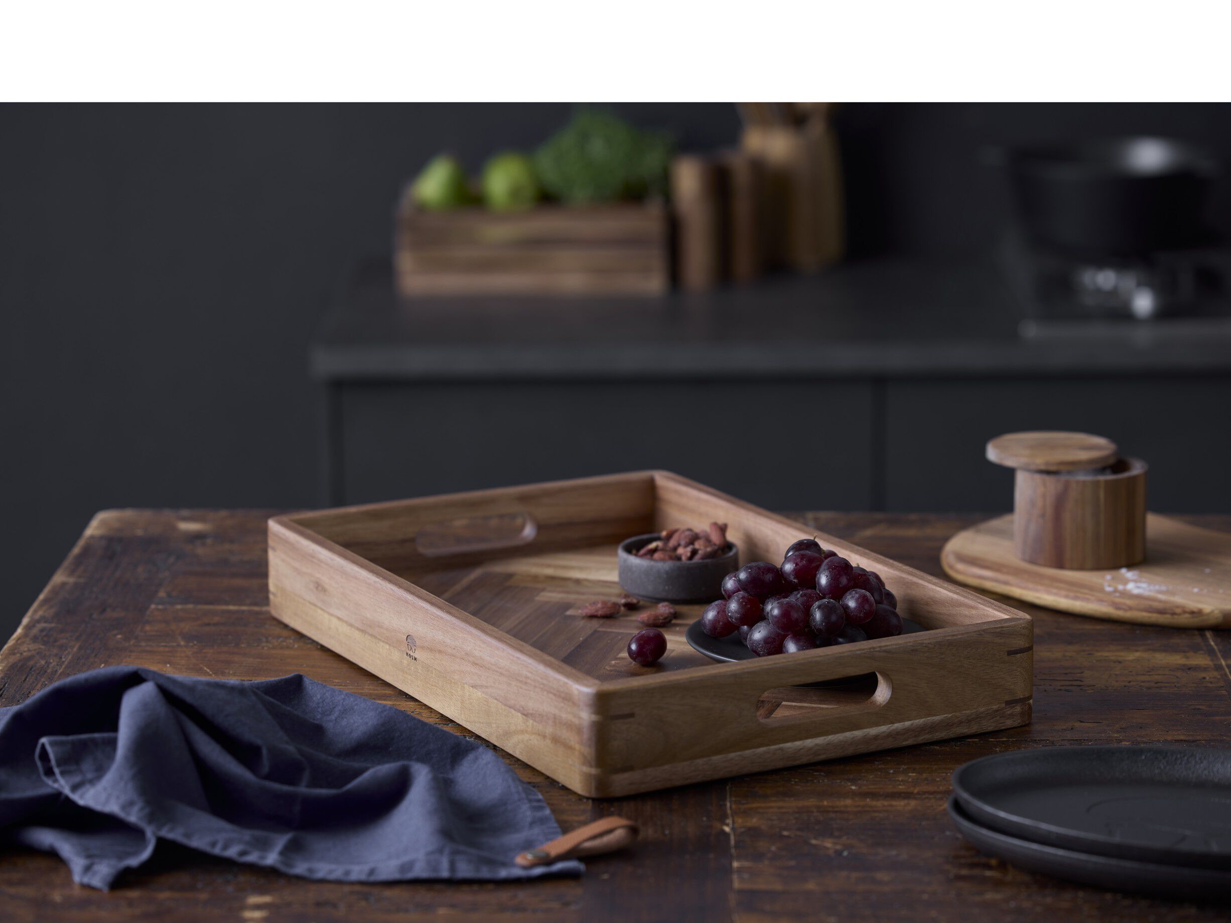 Bricka 45,7 x 30,5 x 6,3 cm Akaciatr&auml;