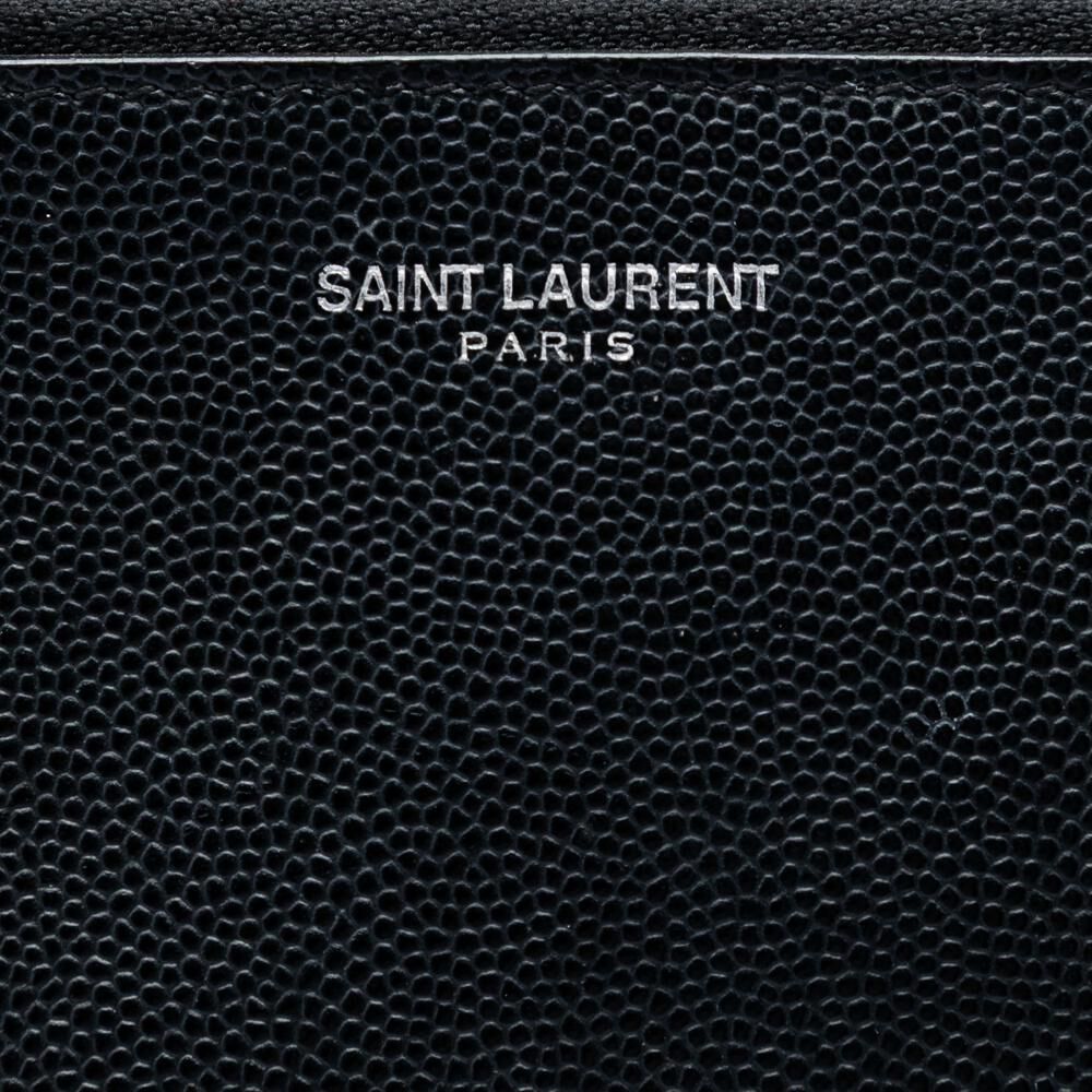 Yves Saint Laurent Clutch
