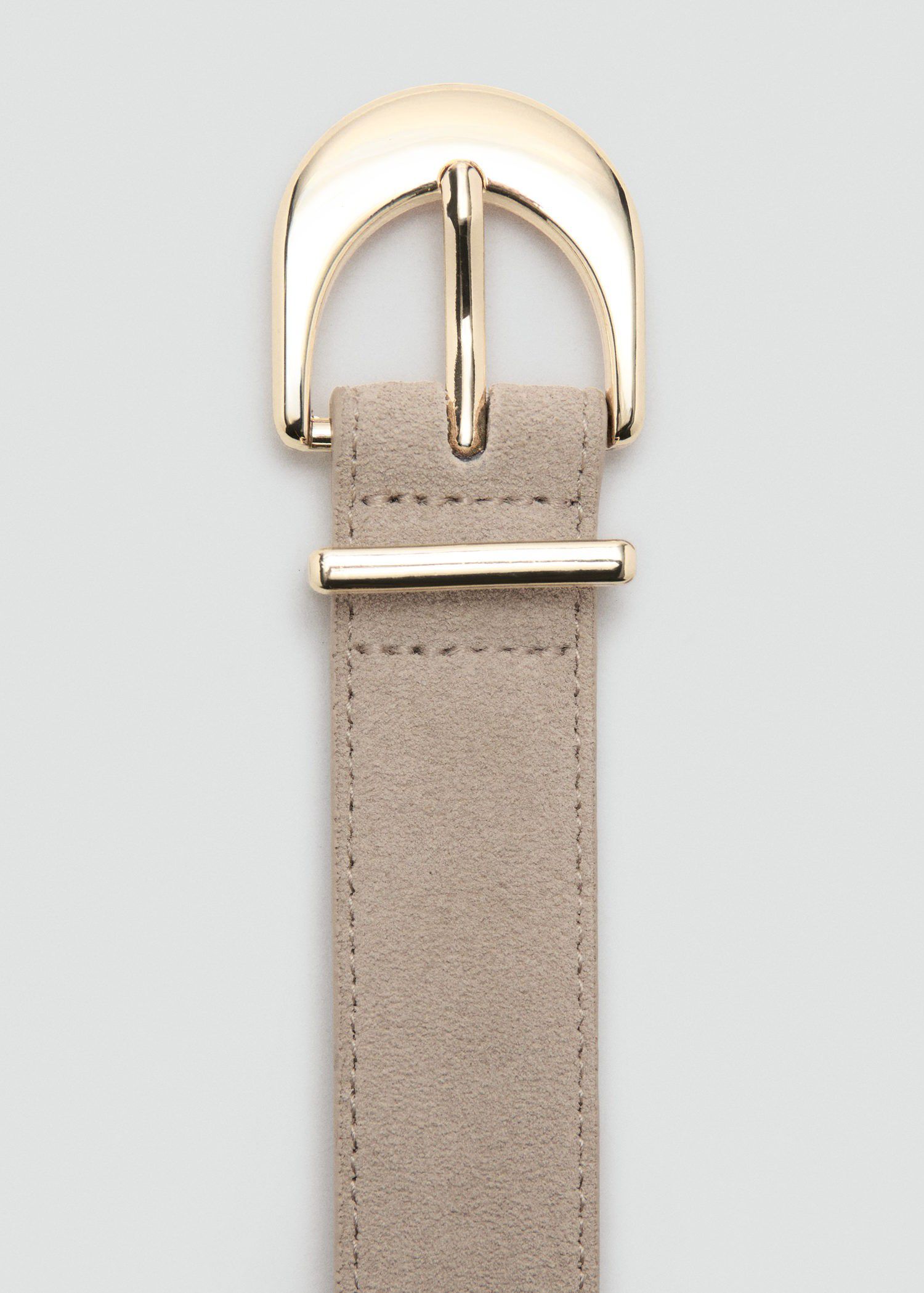 Oval buckle belt