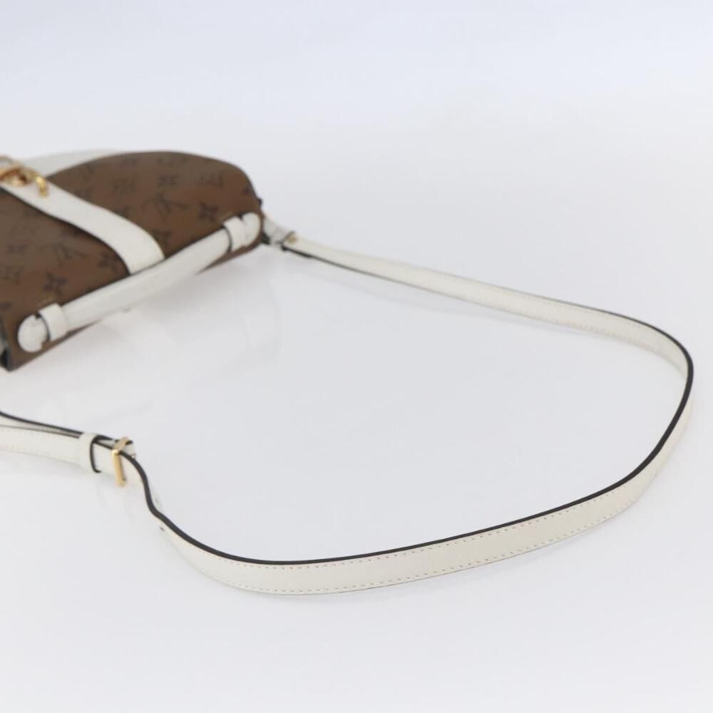 Louis Vuitton Chantilly