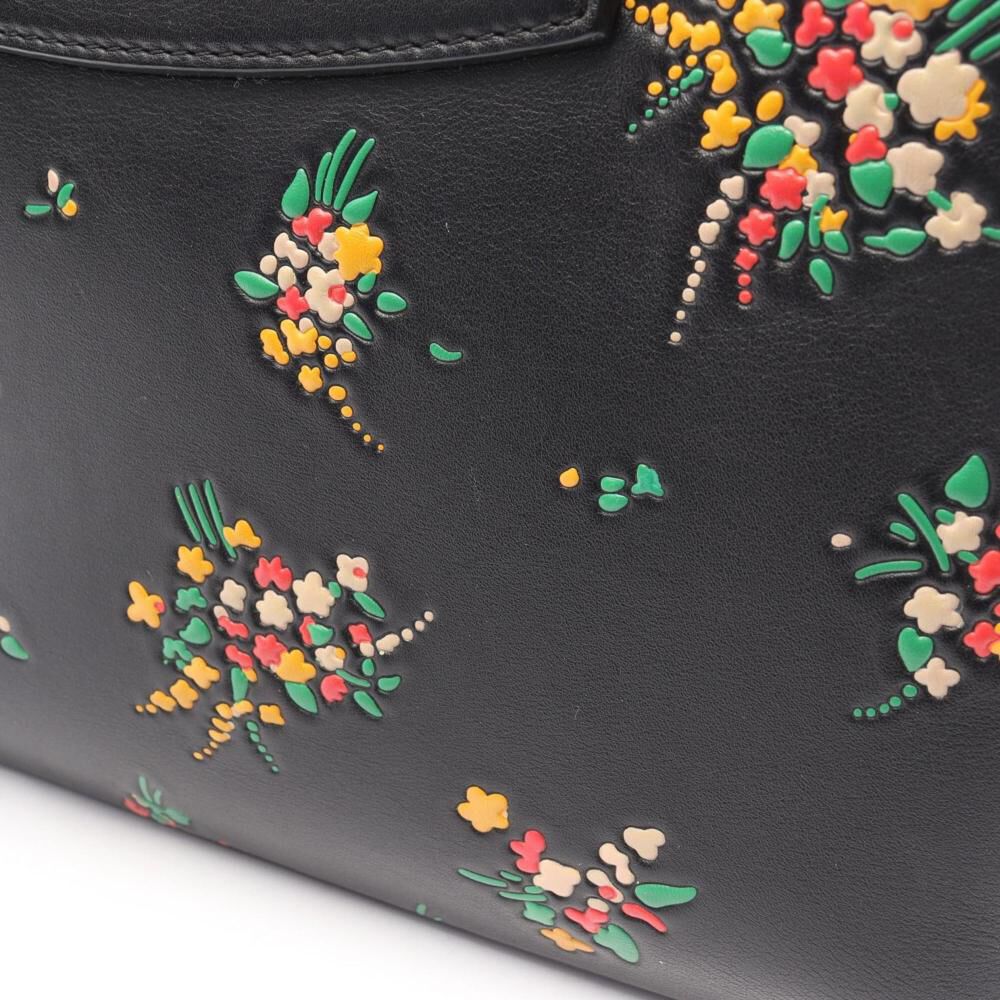 Louis Vuitton Capucines