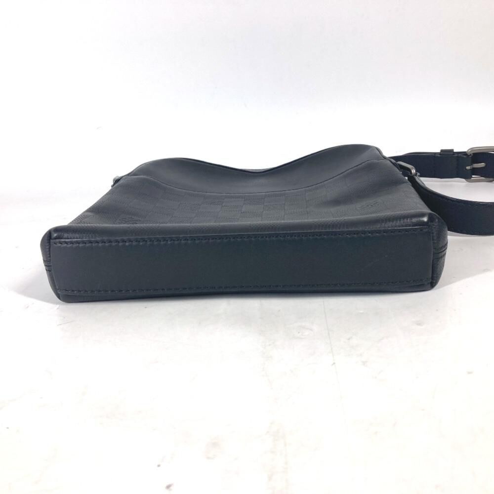 Louis Vuitton Messenger