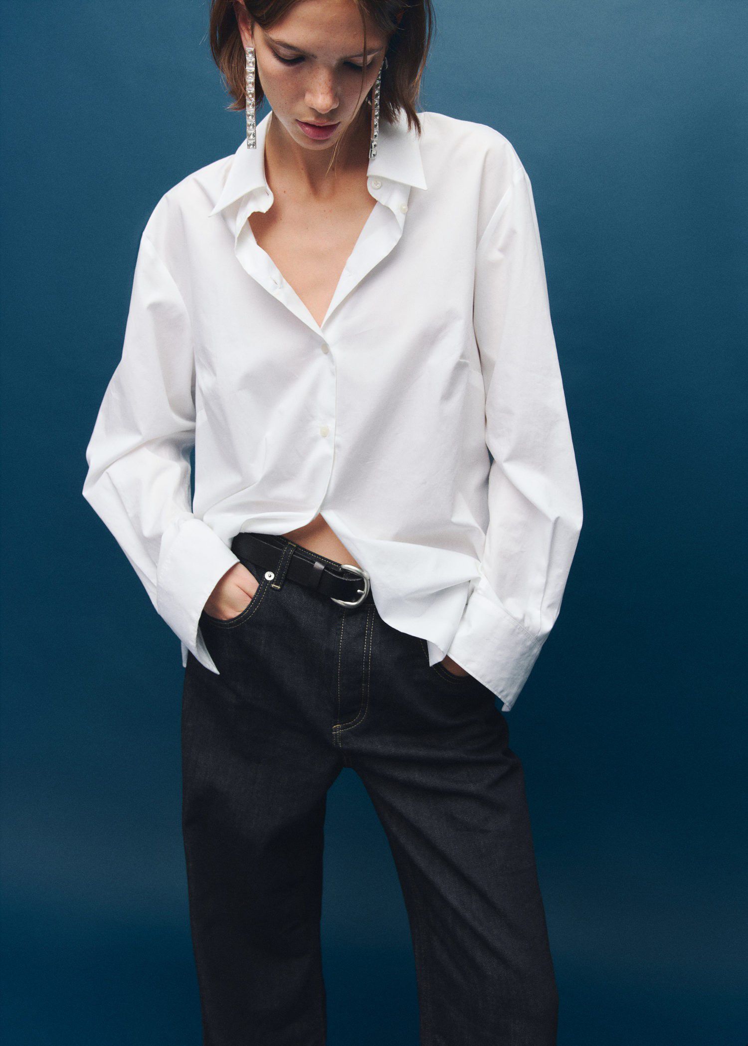 Wide-leg jeans with buttons