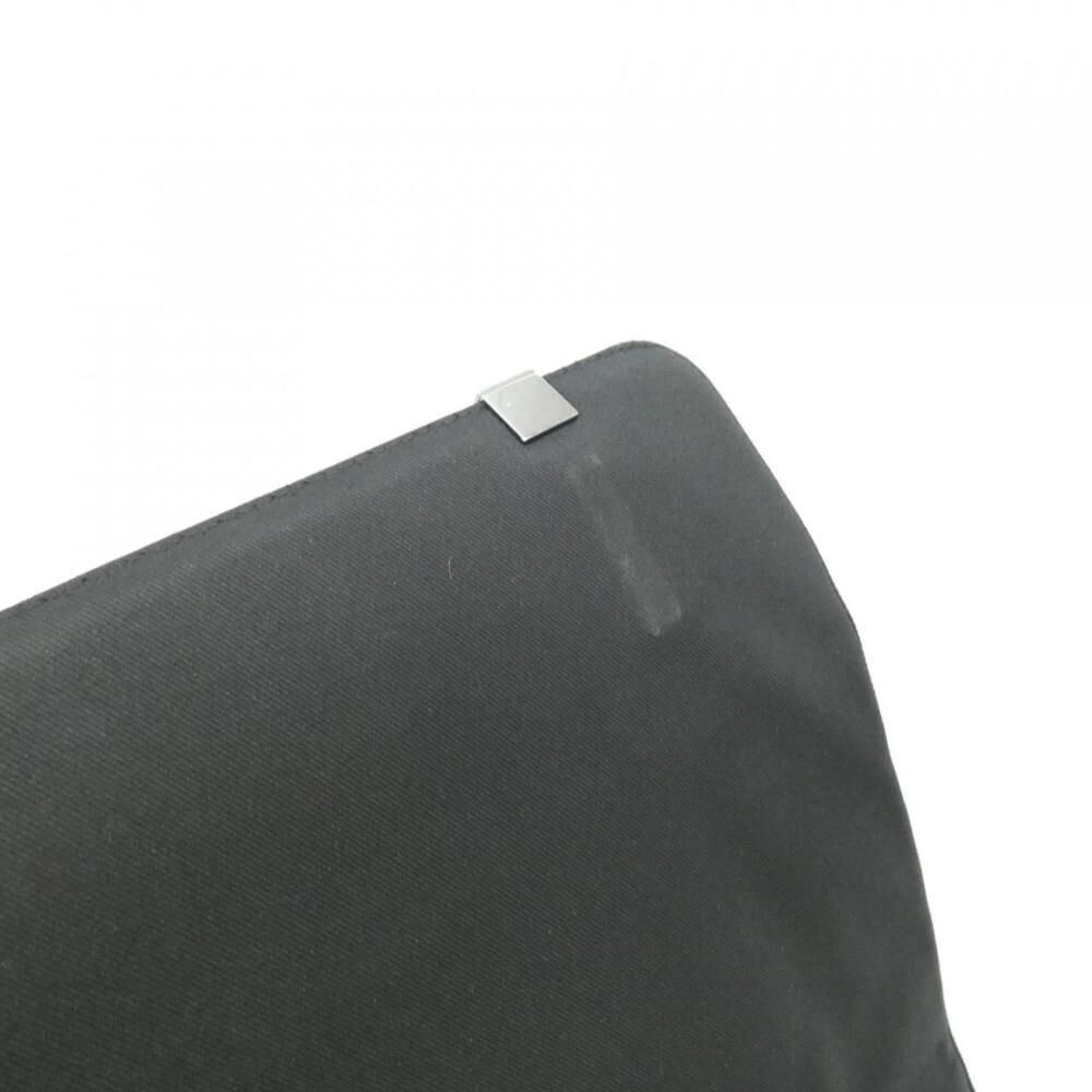 Louis Vuitton District