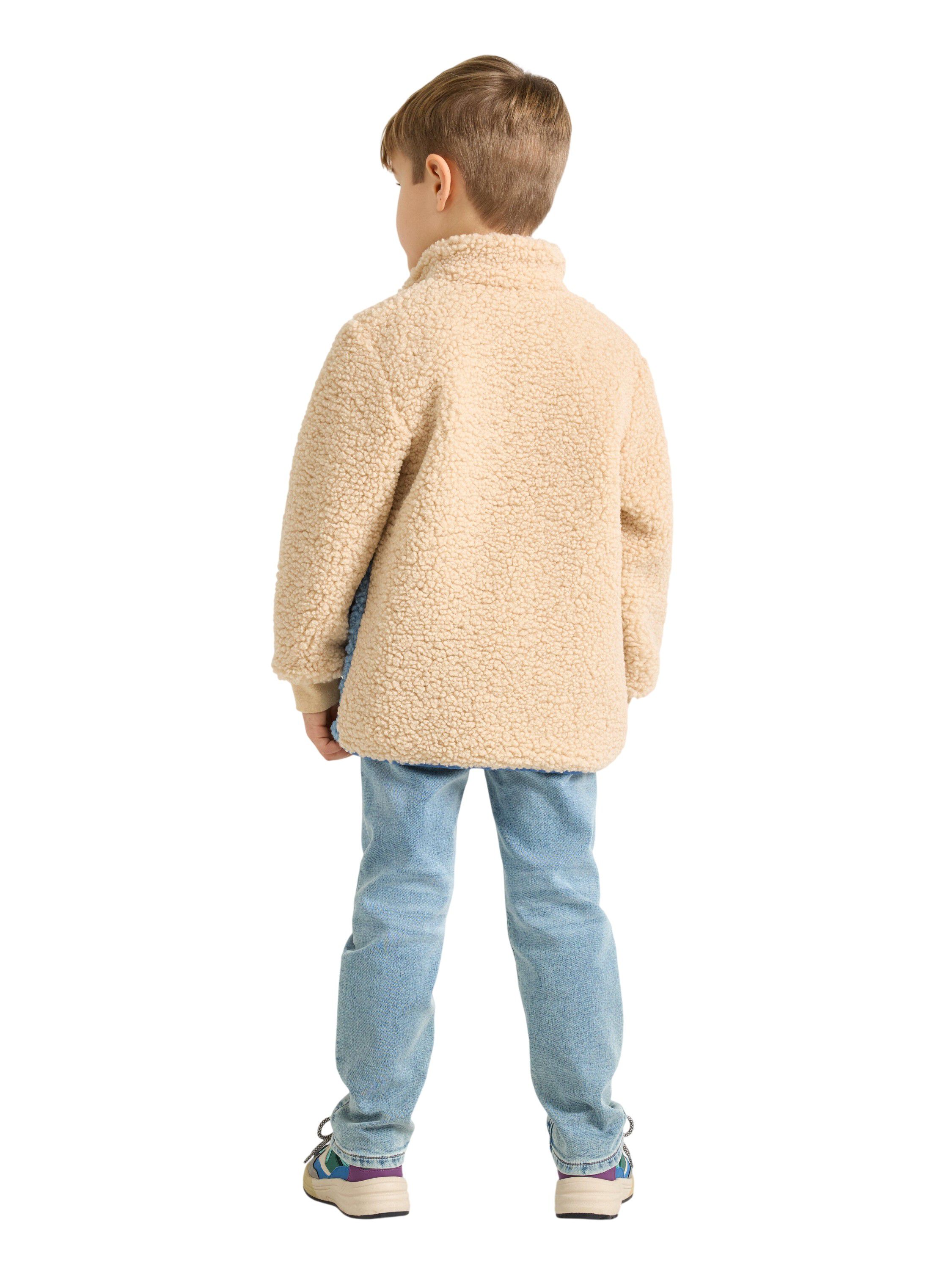 En varm och mysig pilejacka med sid