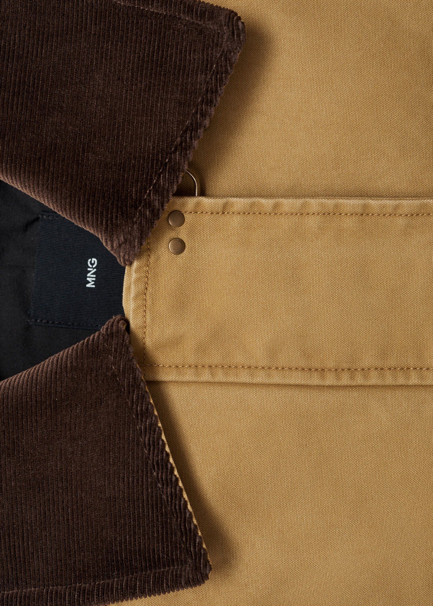 Cotton parka with contrasting colla