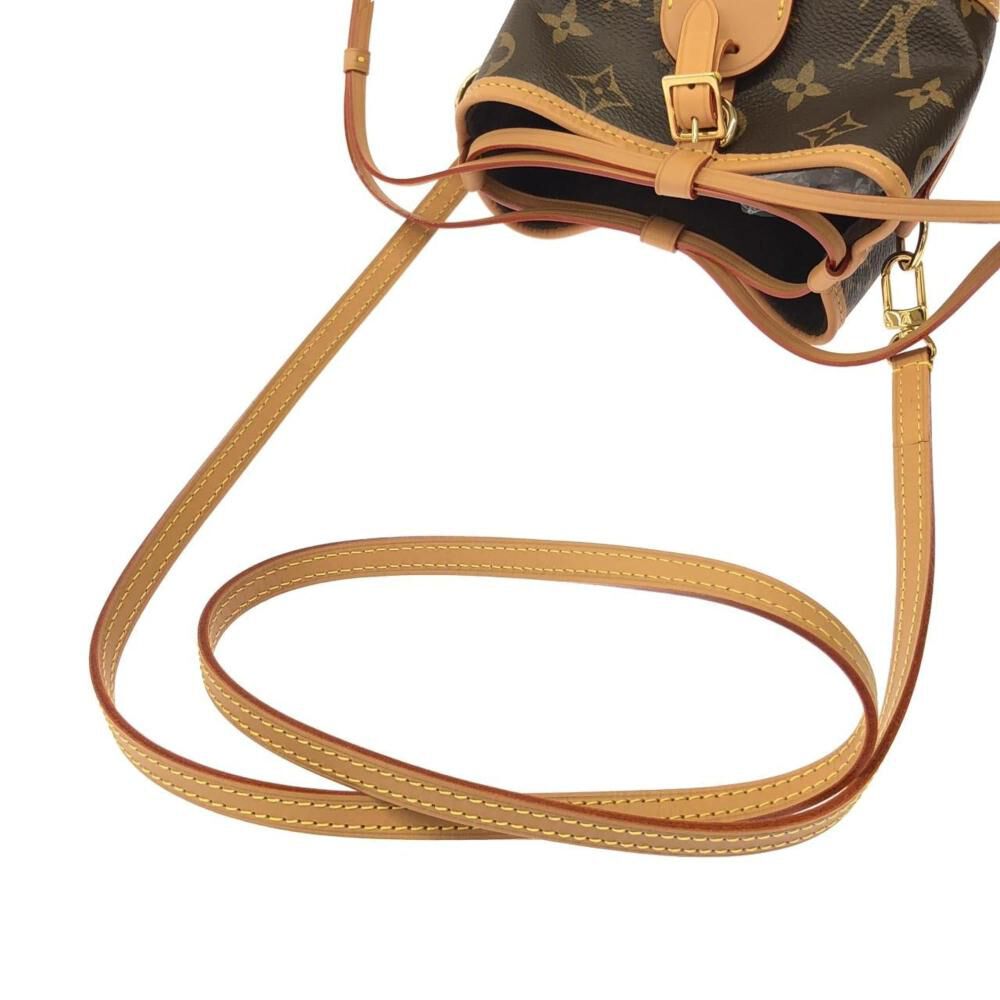 Louis Vuitton Shoulder Bags