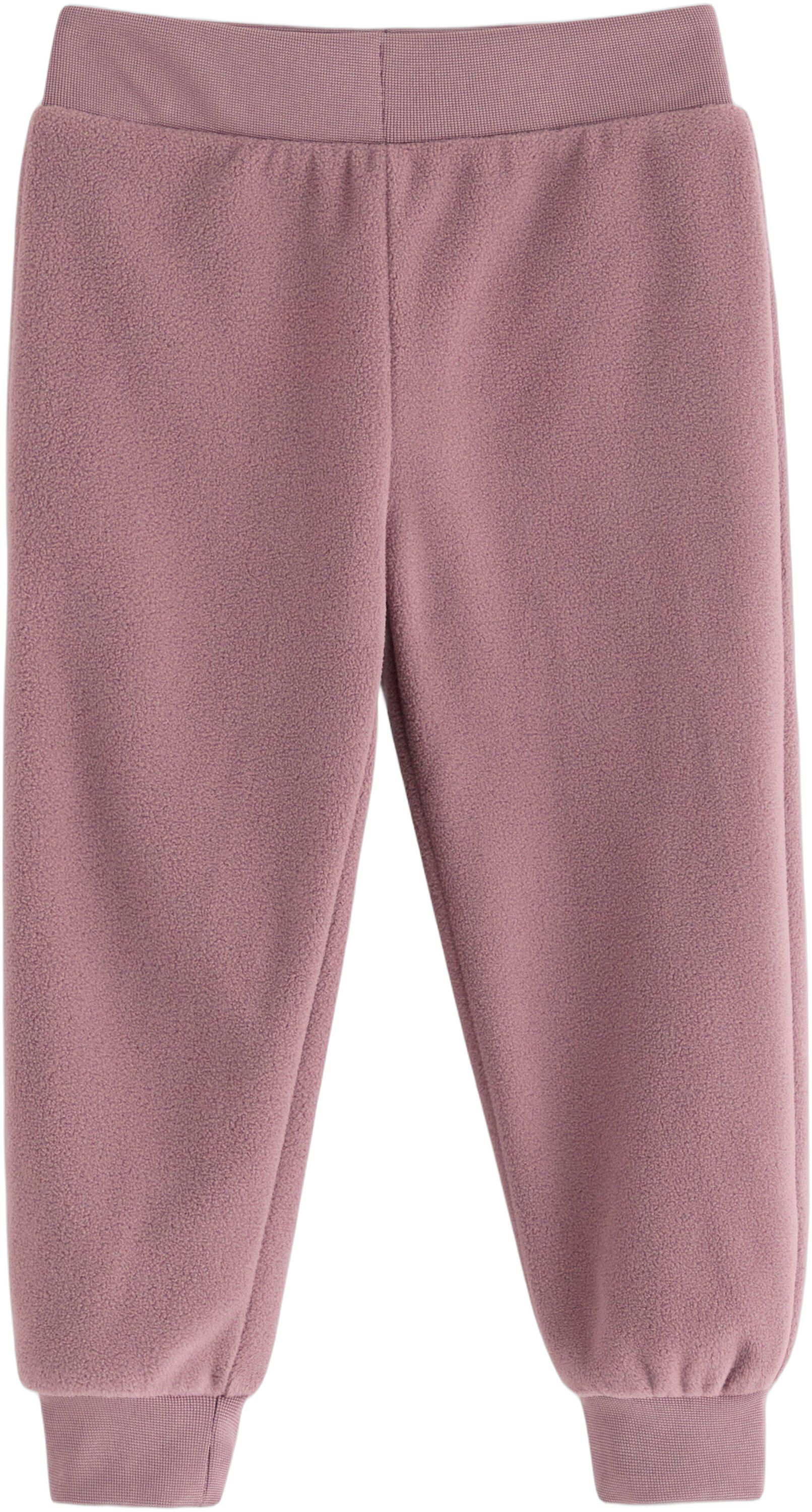 Soft joggers in fleece that providi