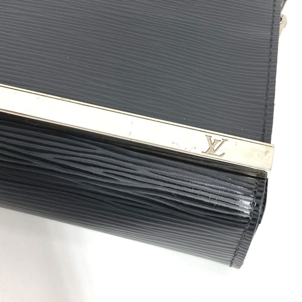 Louis Vuitton Clutch