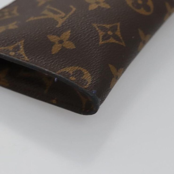 Louis Vuitton Pouch