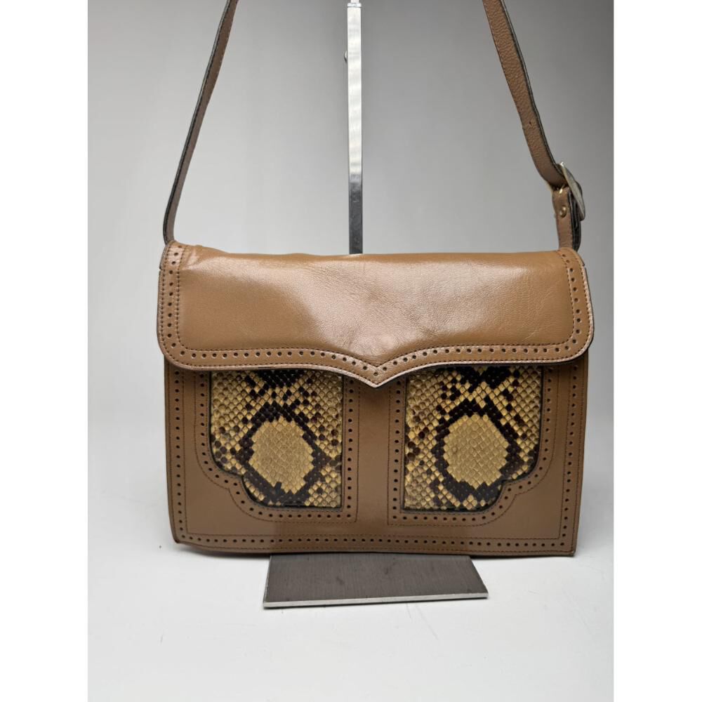 Yves Saint Laurent Shoulder Bag