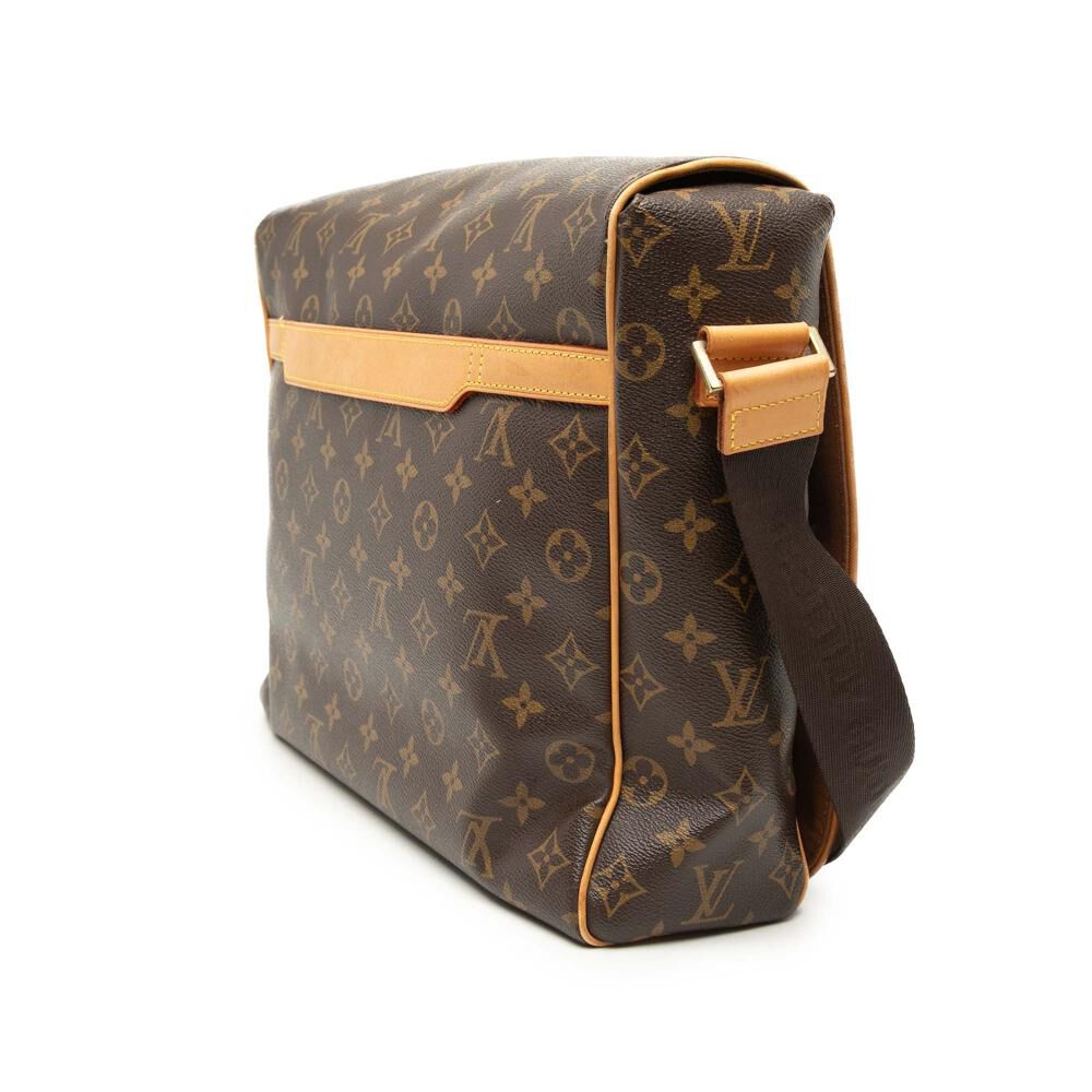 Louis Vuitton Shoulder Bags