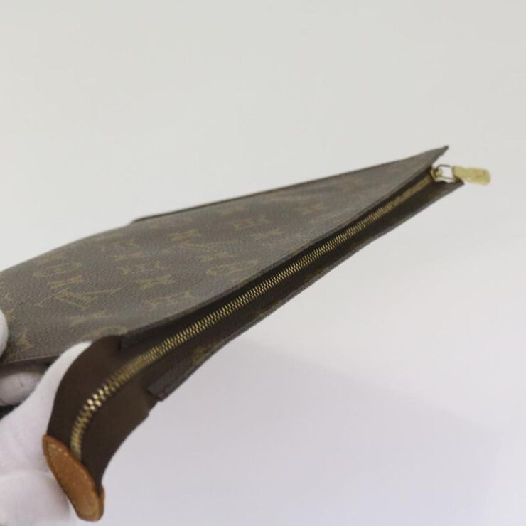 Louis Vuitton Poche Toilette