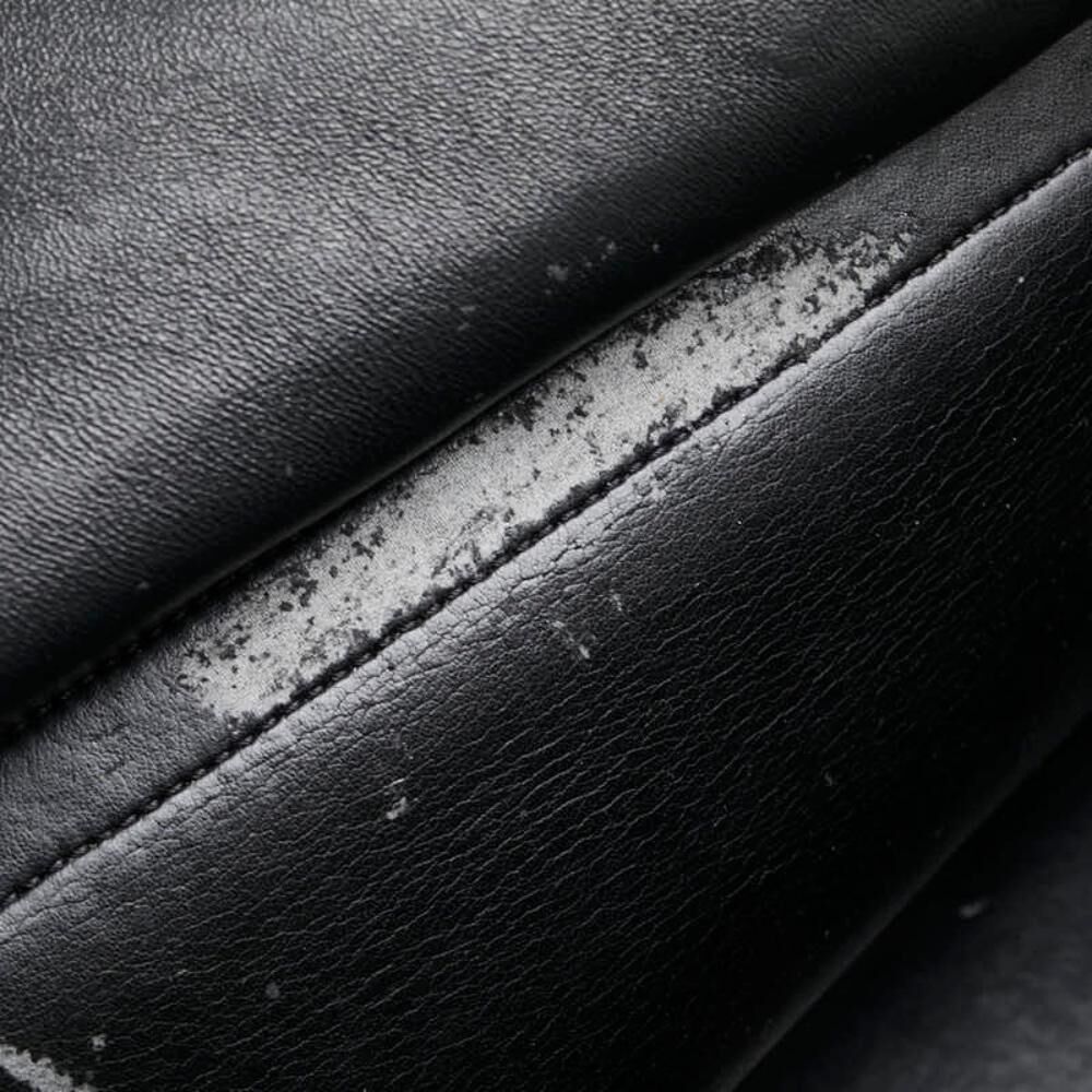 C&eacute;line Trapeze