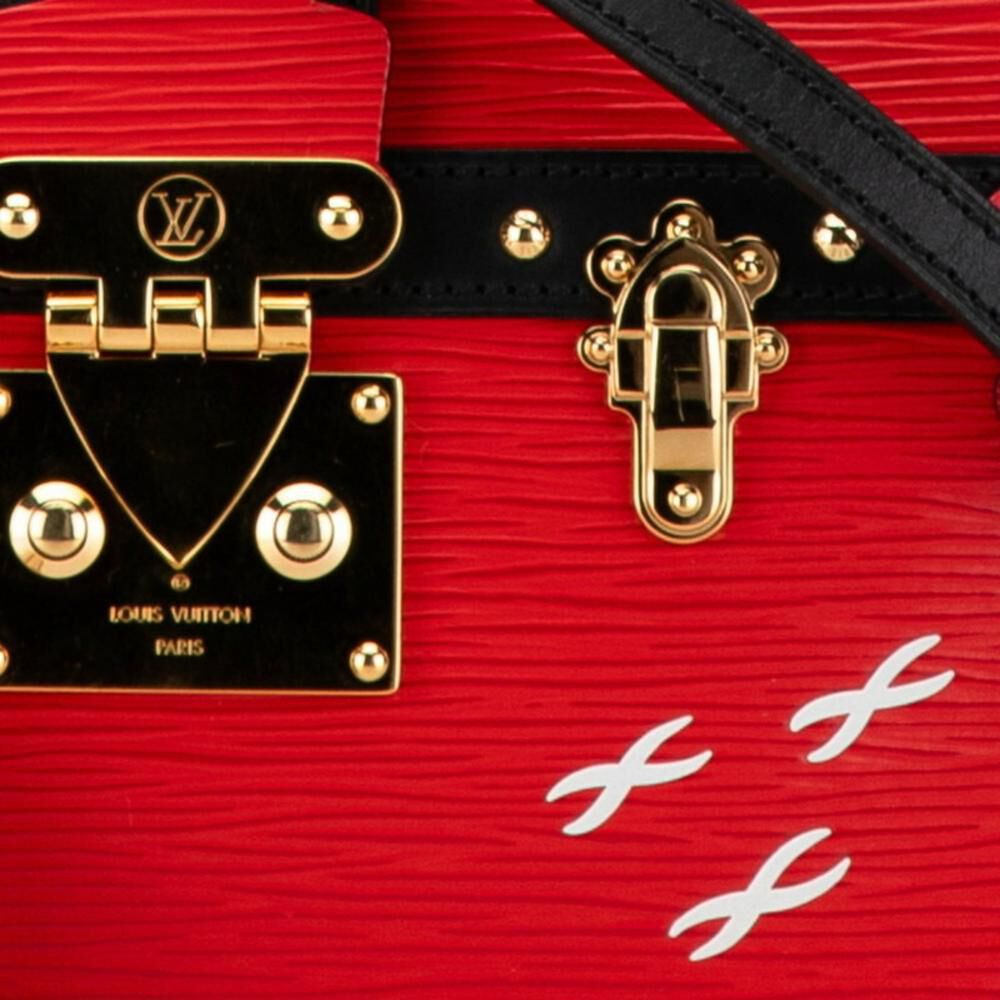 Louis Vuitton Shoulder Bags