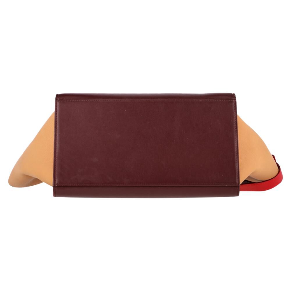 C&eacute;line Trapeze