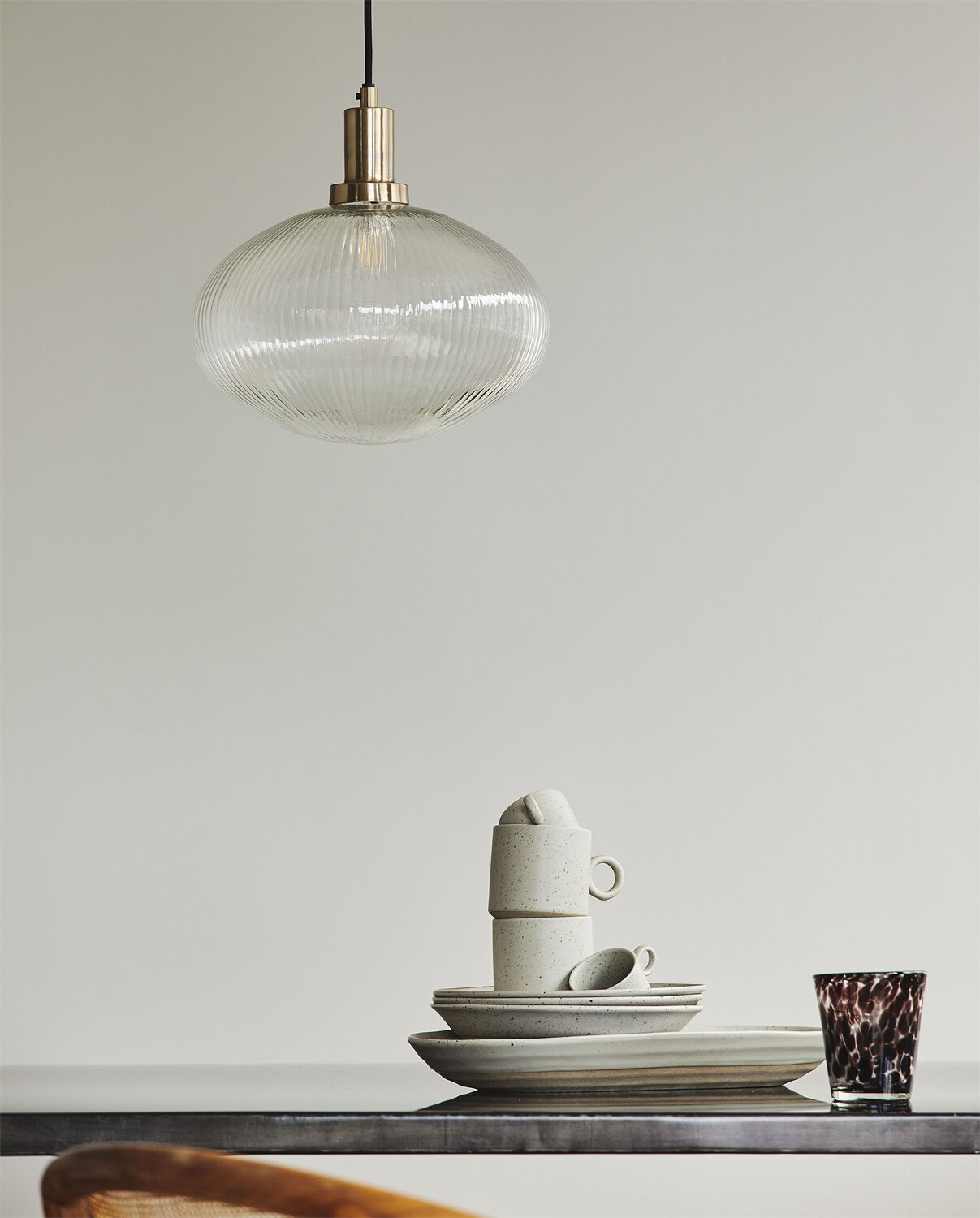 GRAINY cup w. handle, sand