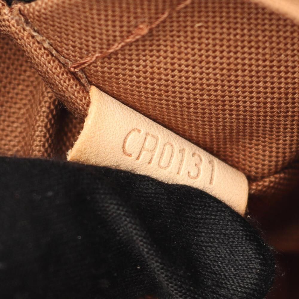 Louis Vuitton Shoulder Bags