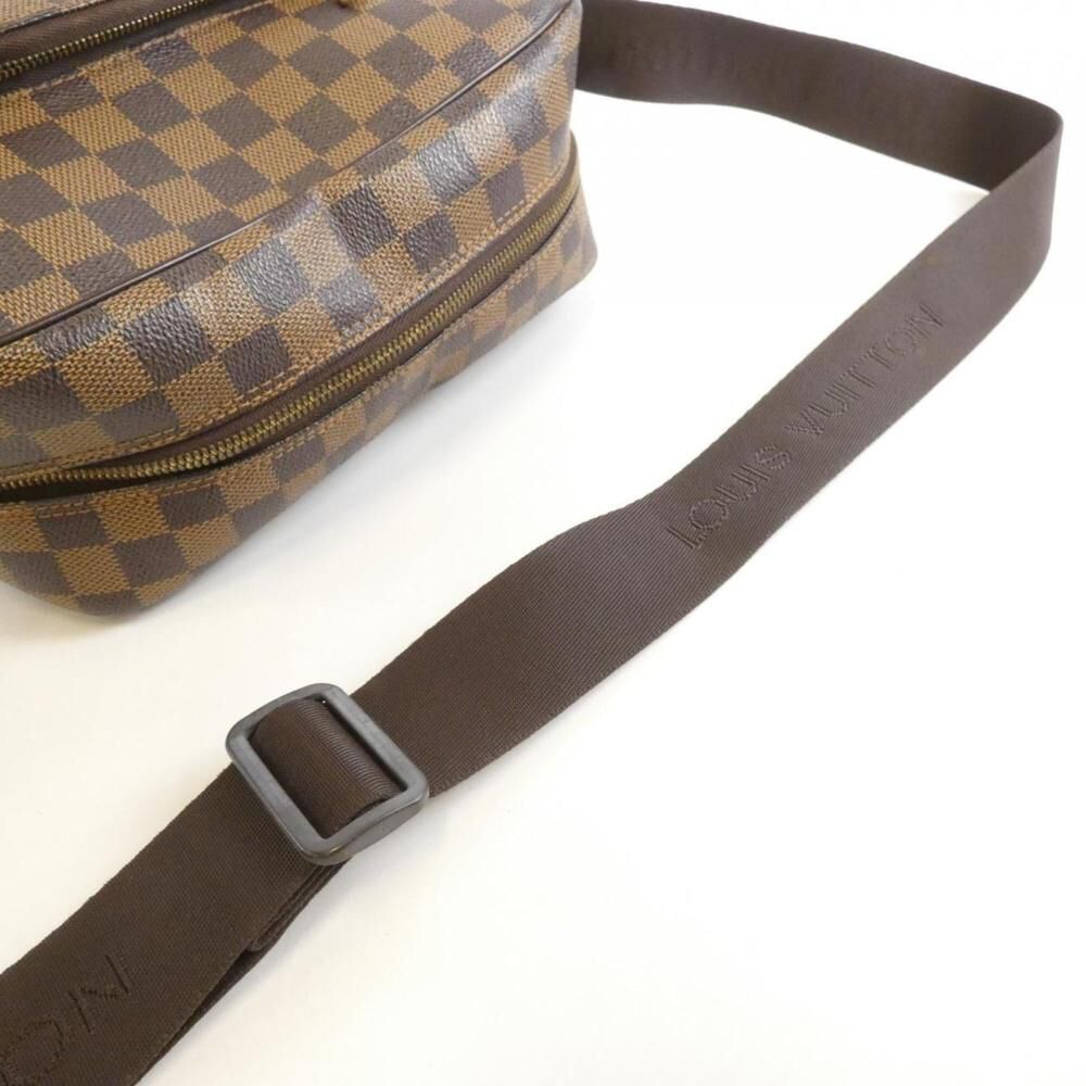 Louis Vuitton Shoulder Bags