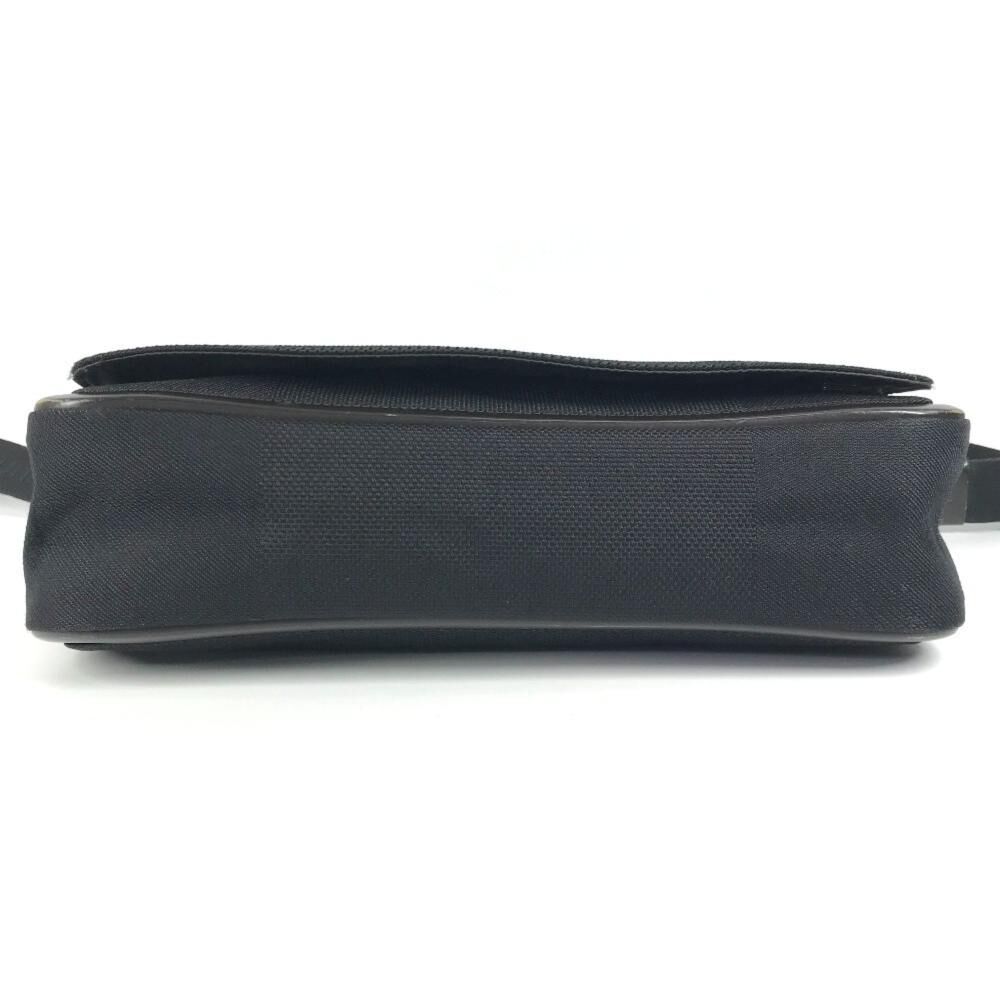 Louis Vuitton Messenger