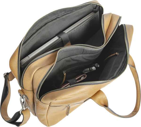 Clean brief 2 room 15