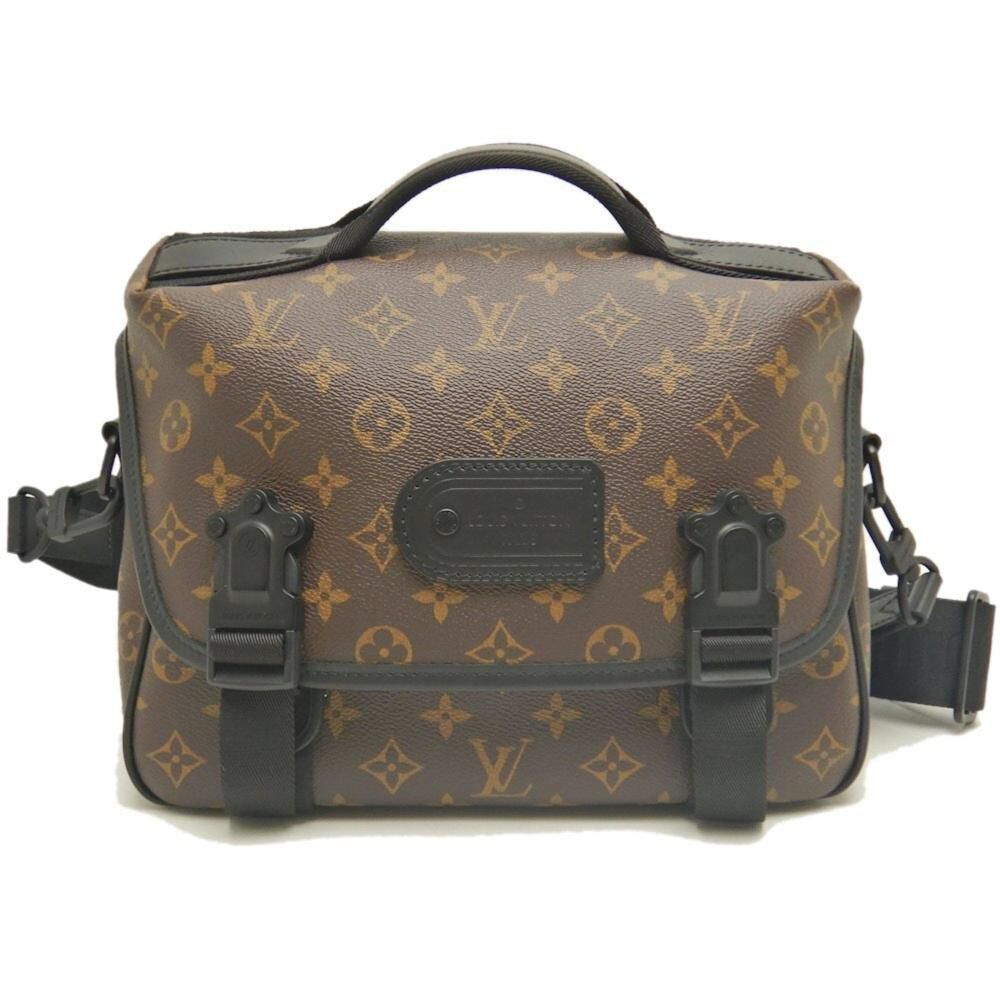 Louis Vuitton Messenger