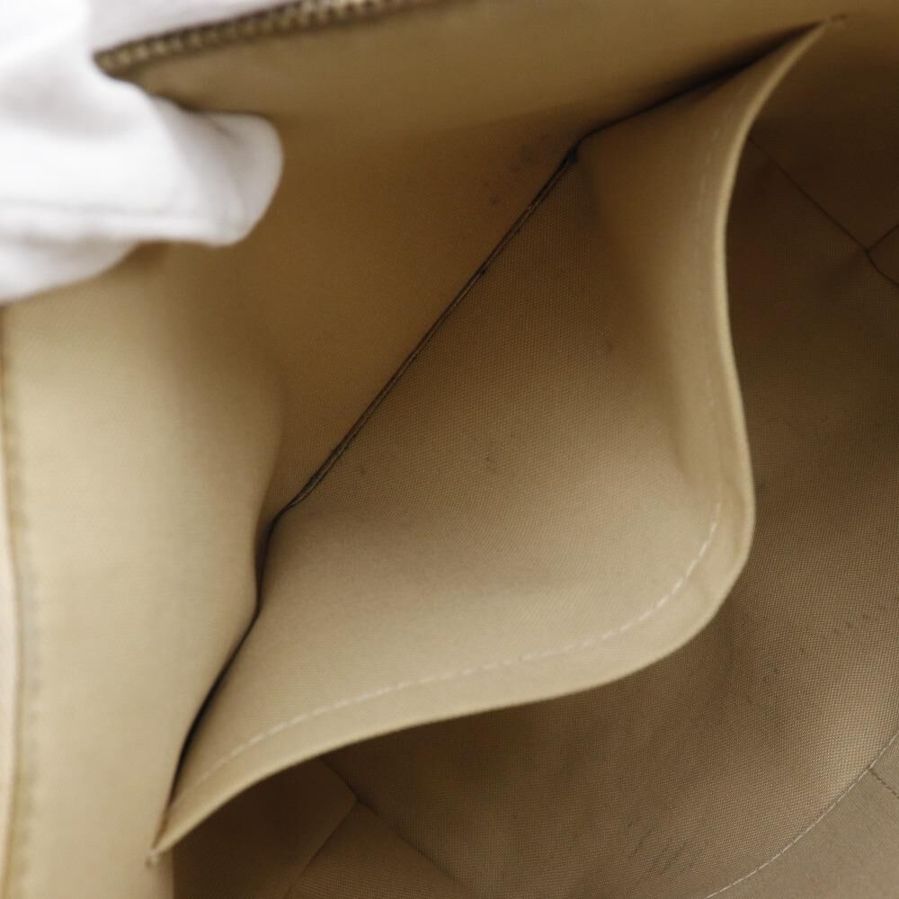 Louis Vuitton Totally