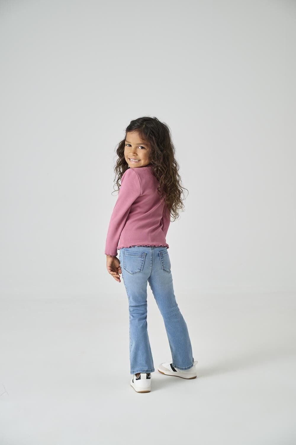 KMGROYAL FLARED JEANS DNM NOOS