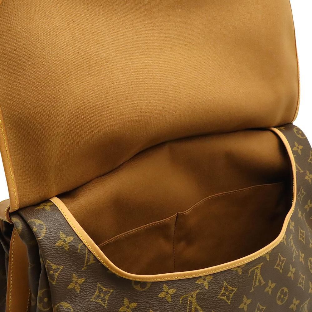 Louis Vuitton Saumur