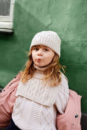 Meack Neckwarmer w. Cables