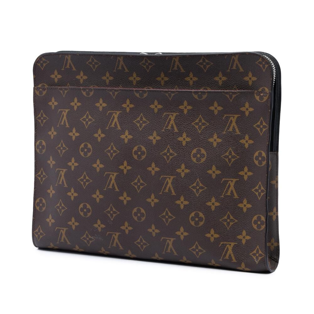 Louis Vuitton Clutch