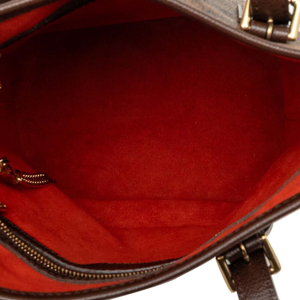 Louis Vuitton Marais