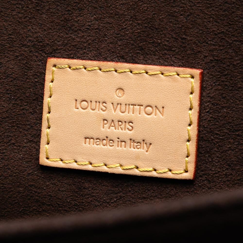 Louis Vuitton Shoulder Bags