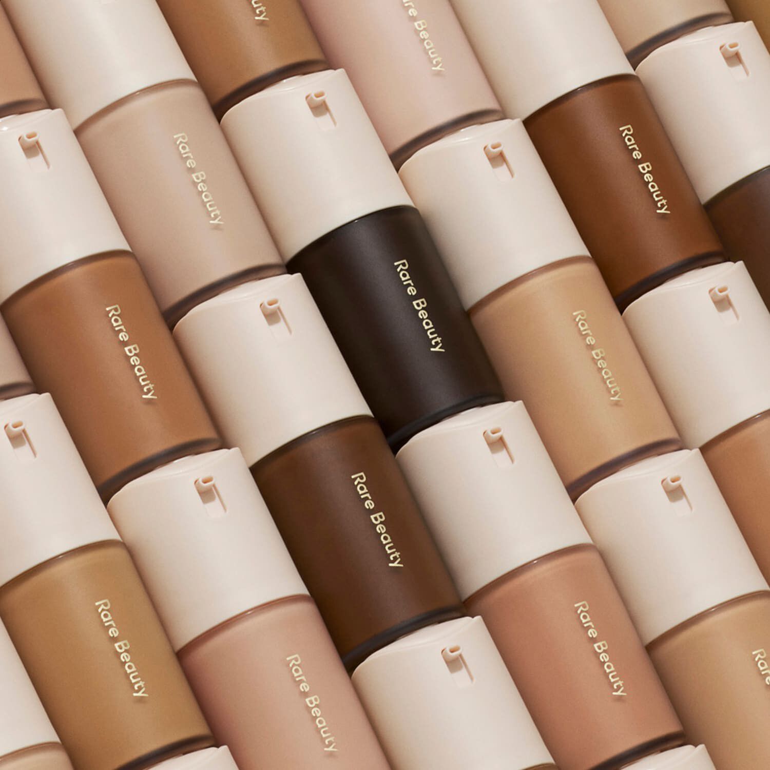 True To Myself - Naturligt matt foundation med l&aring;ng h&aring;llbarhet