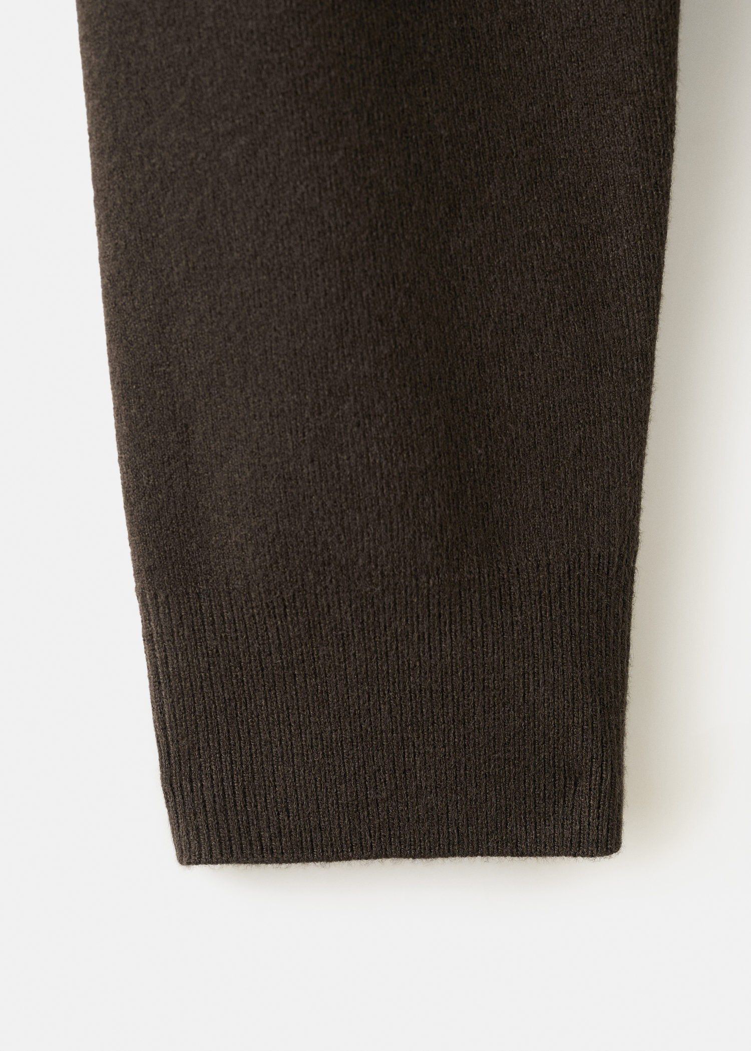 Combined shirt-collar sweater