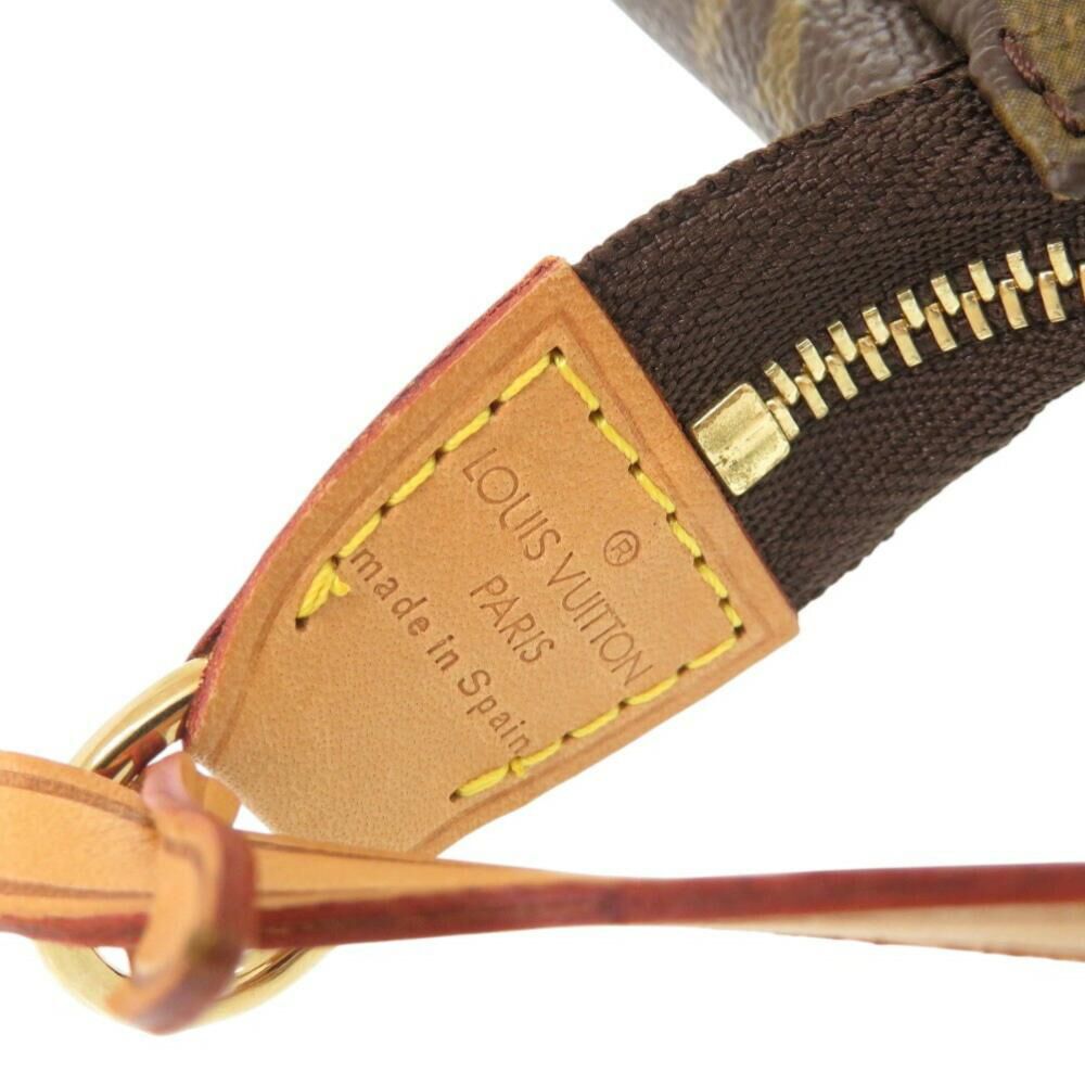 Louis Vuitton Pochette Accessoires
