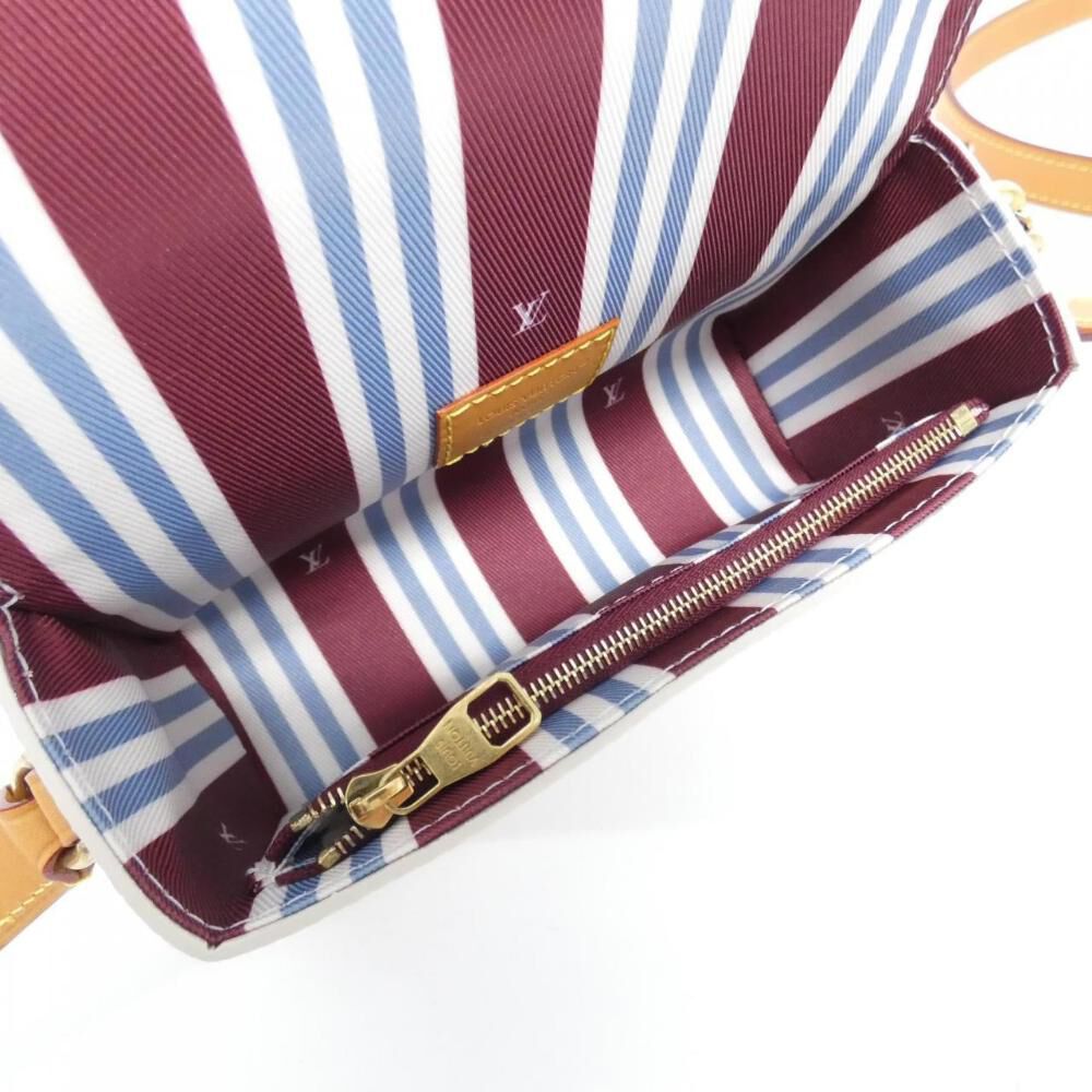 Louis Vuitton Shoulder Bags