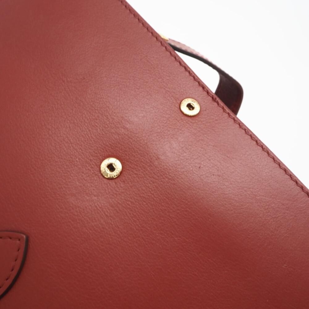 Louis Vuitton Shoulder Bags